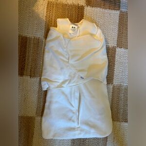 NWOT Halo swaddle micro-fleece sleep sack - size S 3-6 months